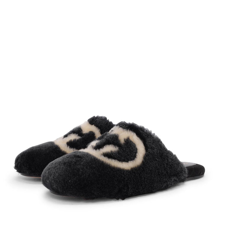 Gucci Black Faux Fur Interlocking G Slippers 38