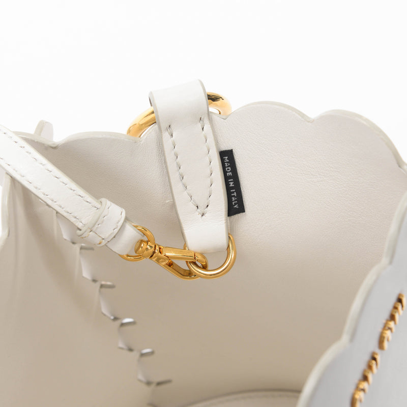 Miu Miu White Calfskin Flower Scalloped Bucket Bag - Blue Spinach