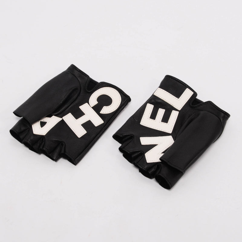 Chanel Black Lambskin Fingerless CHANEL Gloves - Blue Spinach