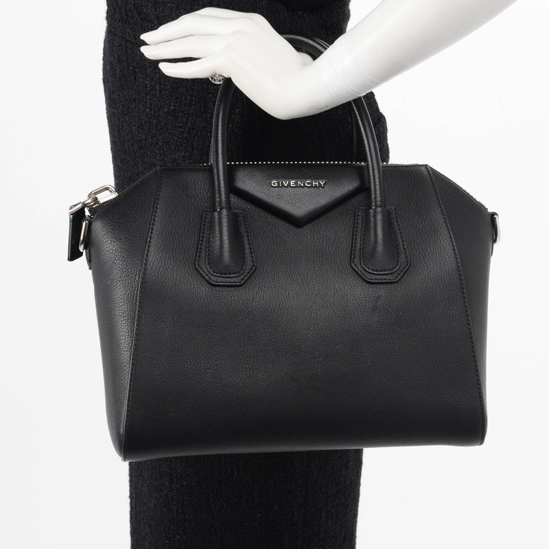 Givenchy Black Sugar Goatskin Small Antigona - Blue Spinach