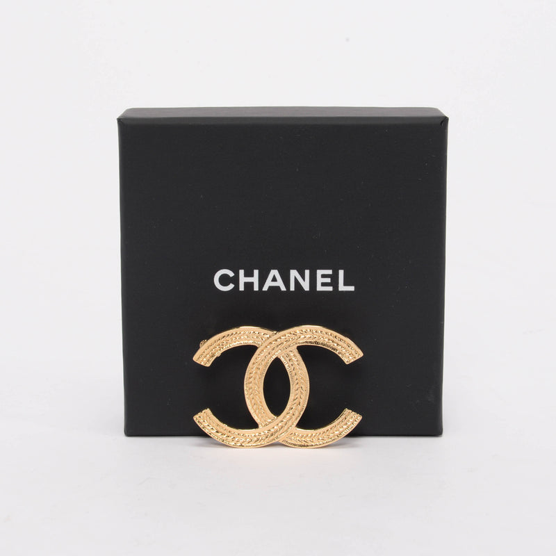 Chanel Gold Olive-Leaf Detail CC Brooch - Blue Spinach