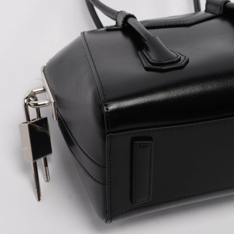 Givenchy Black Shiny Lord Mini Antigona Lock Bag - Blue Spinach