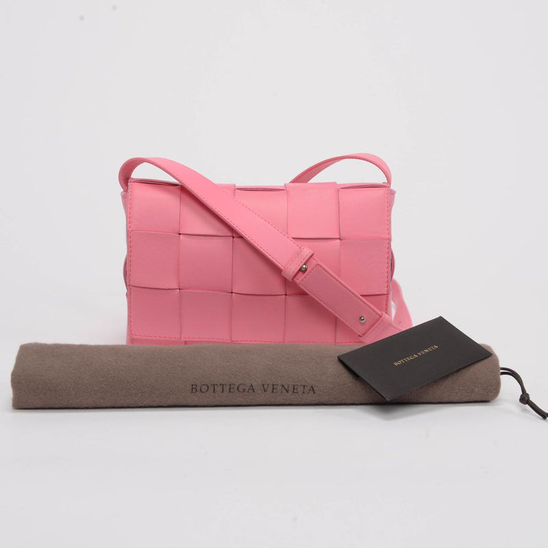 Bottega Veneta Pink Lambskin Cassette Shoulder Bag - Blue Spinach